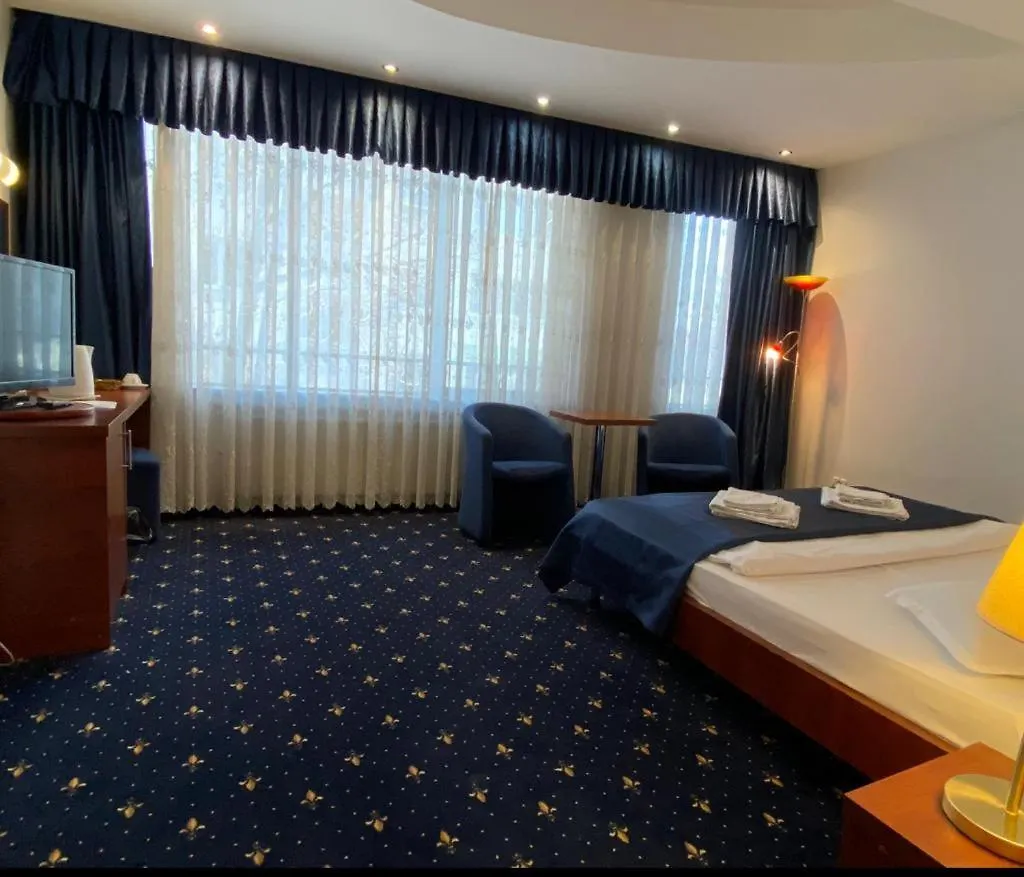 Samaa Hotel Bucharest 3*,